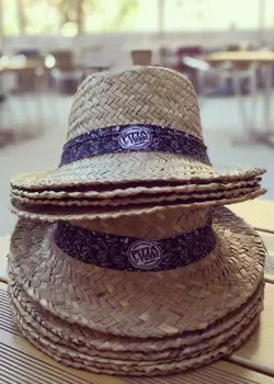 Photo Pizza Demi Salade au Restaurant La Pizza St Pierre